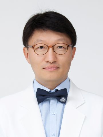 오늘의 건강강좌 - 갱년기와 고혈압의 상관관계