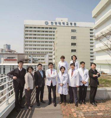 사랑을 실천하는 우리 곁의 영웅들, 코로나19 감염관리 위원과 함께 맞는 한양대학교병원 48주년의 역사