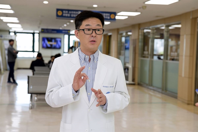“류마티스 환자가 목ㆍ뒷머리 아프면 경추 X선 찍어봐야”
