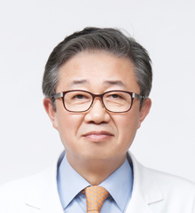 김 경 헌