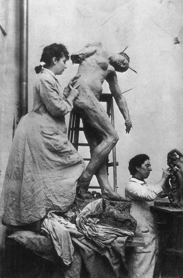 로댕의 아틀리에서 작업하고 있는 카미유 클로델, 1887