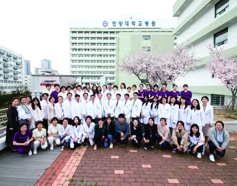 한양대학교류마티스병원 개원 20주년 기념, 단체사진