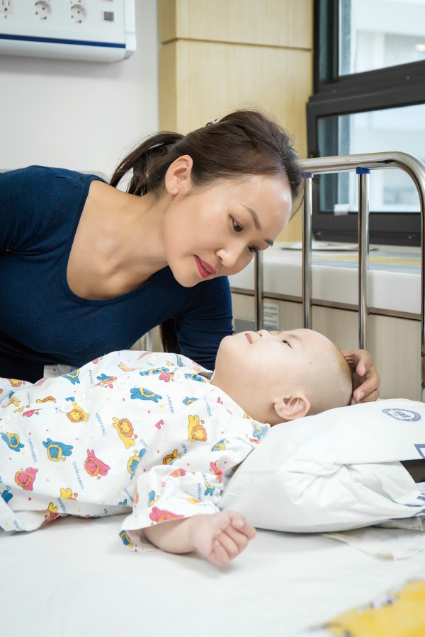 한양대학교병원 의료진의 몽골 환아 치료 지원 (몽골 환자, 불가마)