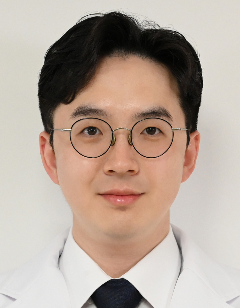 한건희 교수